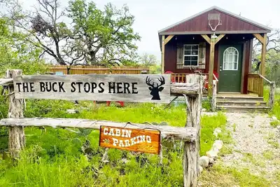 Image de The Buck Stops Here - Castell Cabin - Sleeps 4