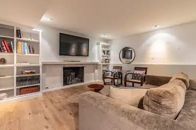 Image de Charming & Spacious Lakewood Retreat Near Local Attractions