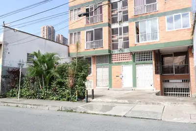 Image de Living Poblado 3028 In the heart of Poblado, ideal for living the paisa culture.