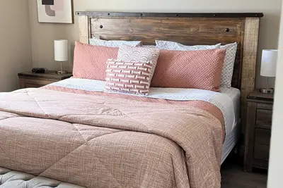 Image de 2-bedroom apartment, close to Zions with WiFi, Ac.