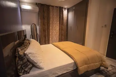 Image de Luxury two bedroom, fully furnished, wifi and tv