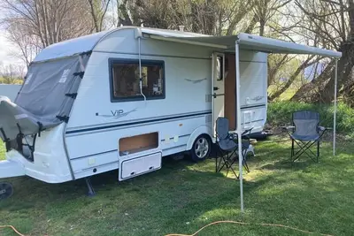 Cosy Caravan in Central Kaikoura only 5 mins walk to Town centre. \n