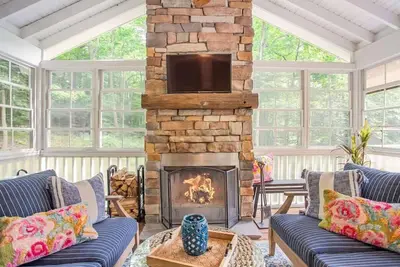 Image de Lake Ridge | Hot Tub | New Listing