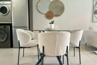 Image de Modern apartment with WiFi and fitness centre in enchanting Sandton