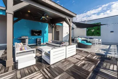 Image de Game Day Getaway: 1br Across from Tropicana Field