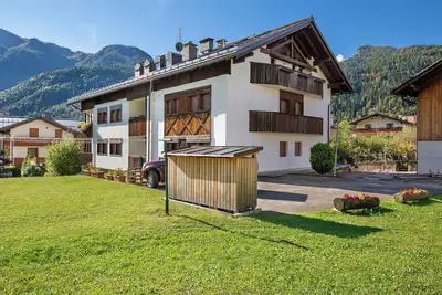 Image de Appartement 'Appartamento Privato Nelle Dolomiti' avec vue sur la montagne et jardin privé
