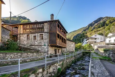 Image de Maison de campagne \"Xepo\" avec vue sur les montagnes, terrasse privée et Wi-Fi