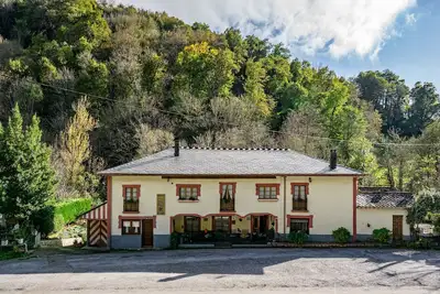 Image de Appartement 'La Pescal' avec vue sur les montagnes, piscine partagée et Wi-Fi