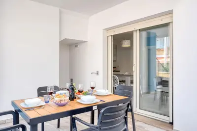 Image de Appartement 'Dimora Da Mare' avec terrasse privée et climatisation