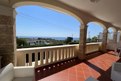 Image de Appartement 'Alba Del Mare' avec vue sur la mer, terrasse privée et jardin partagé