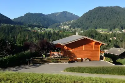 Image de Chalet 'La Perle' avec accès facile à Avoriaz et au bain à remous