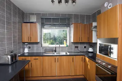 Image de Stunning Spacious bungalow with ample parking