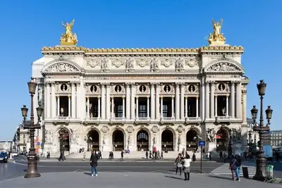 Image de Tastefully Decorated & Steps Away From The Iconic Madeleine & Palais Garnier