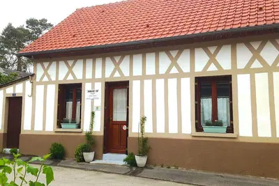 Image de Maison 3 Km de la plage! Jardin clos pour votre animal de compagnie. Décorée 70