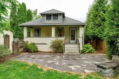 Image de Private 2 Bedroom in the heart of State College, Walk to town & Beaver Stadium