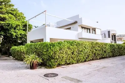 Image de Under Renovation! Villa Unica! Your 6 bedroom home in Playacar Fase1