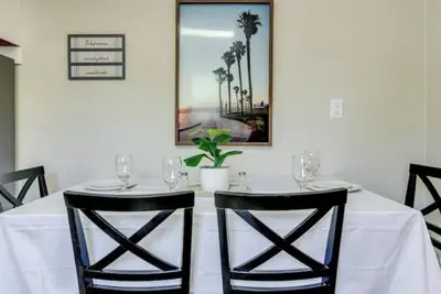 Image de The Bayview Retreat 2br Walk to the Beach! \n\n