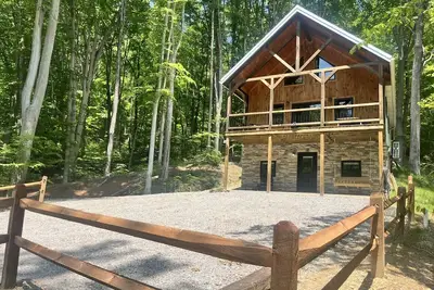 Image de New Amish built cabin opening up March 14, 2025 near Hocking Hills\/Tar Hollow St. Forest
