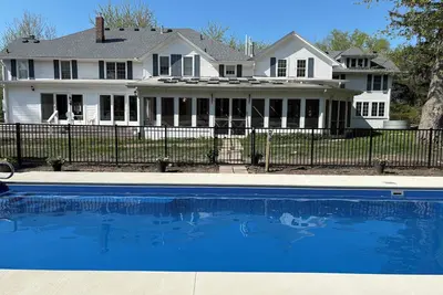 Image de Newly renovated, 7700 Sq. Ft, 8br, 7bth, Heated Pool, Hot Tub, Arcade Game Barn