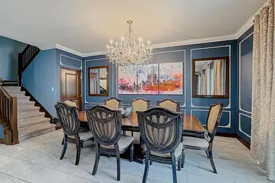 Image de Spacious 8-bedroom house close to the theme parks in Champions Gate