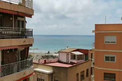 Image de Charming 3 Bedroom Apartment in the Postiguet Beach