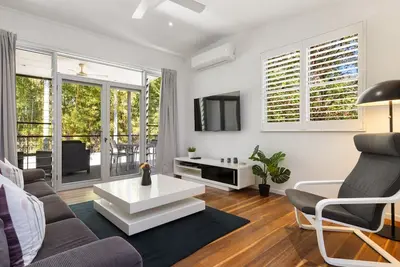 Image de Lane by the Bay - Centrally located  2 bed modern Townhouse