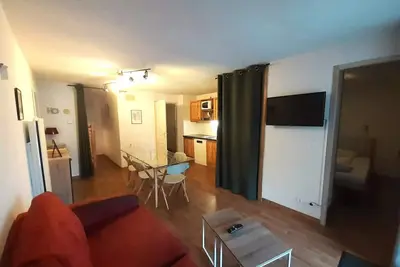 Image de 3 Pièces pour 8 Personnes