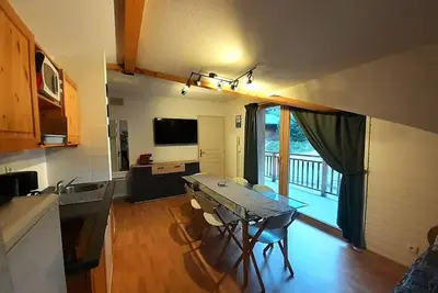 Image de 3 Pièces pour 8 Personnes
