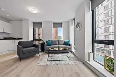 Image de Exécutif-Appartement-Salle de bain privée séparée-Vue ville