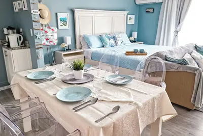 Image de New Stunning Ground Floor Beachfront Studio in Coral Beach, Grand Bahamas