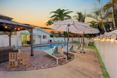 Image de Luxury Oasis W/ Htd Pool ~ 10min to Beach, Game Room & Fire Pit