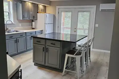 Image de Sleeps 10 home in Thomas. Walk to Purple Fiddle. Close to Davis and Canaan