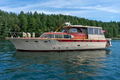 Image de Classic 1954 53' Chris-Craft Constellation -Custom Trips - Comes with Captain