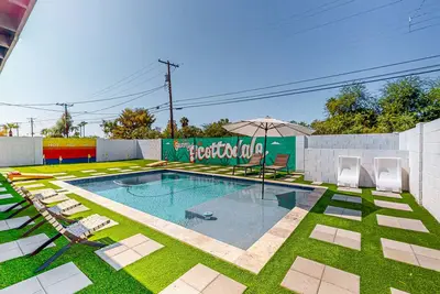Image de Welcome to your perfect getaway in the heart of Scottsdale!