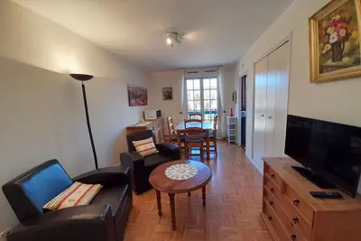 Image de Appartement proche Thermes Saint Roch avec wifi et animaux admis