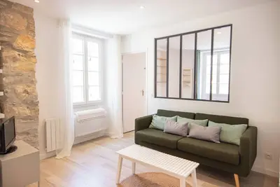 Image de Magnifique appartement au coeur du quartier du Port!