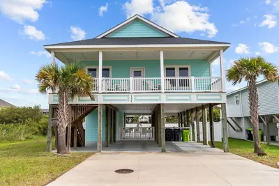 Image de Beachside Charm! Pool, Spa & 3-Min Walk to Shore