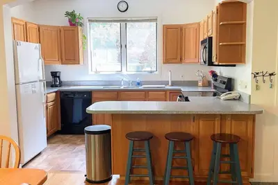 Smugglers' Notch Trailside Executive Suite