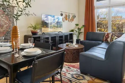Image de Lee Martinez Loft – Near Poudre Trail and Old Town