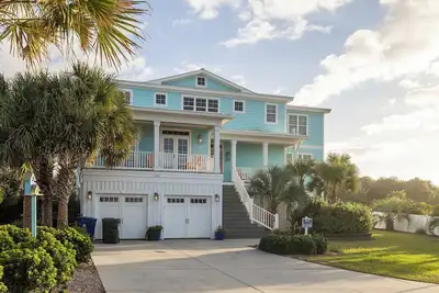 Image de Serenity Shores - Oceanfront House, 5br, 4. 5ba, Pine Knoll Shores