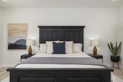 Image de Beautiful Home Vaulted Ceilings+Private Hot Tub