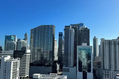 Image de Chic 1-Bedroom Apartment in Brickell with Stunning Views & Prime Location