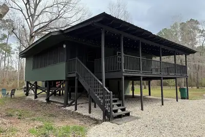Image de Newly Renovated Camp on the River