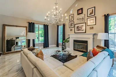Image de 4-bedroom vacation home just 8 minutes from Busch Gardens Tampa Bay