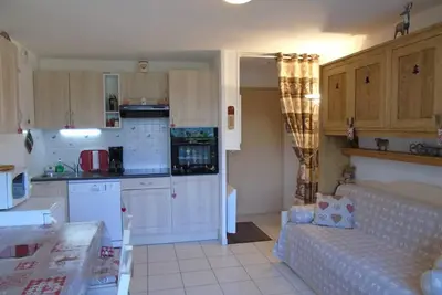 Image de 2ème étage, vue vallée, balcon, télévision, casier à ski, 23m², Valfréjus