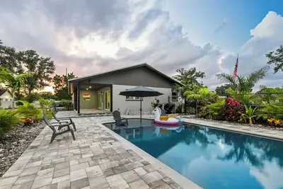 Image de Inspiration House-One Acre Pool Home in the Heart of Pinellas!