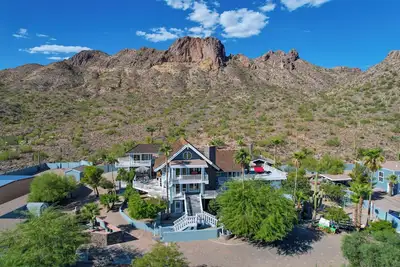 Image de Private Outdoor Oasis - Apache Junction Home!