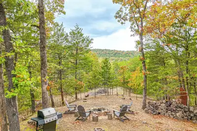 Image de Mtn Views & Fire Pit: Eureka Springs Home