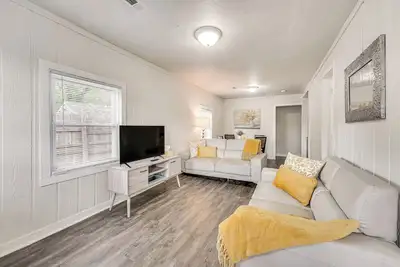 Image de Walk to Dtwn Branson: Pet-Friendly Home!