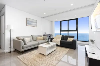 Image de Cozy 2 Bedroom Unit with Ocean View - Q Stay (Meriton 6207 - 2n - Nb)